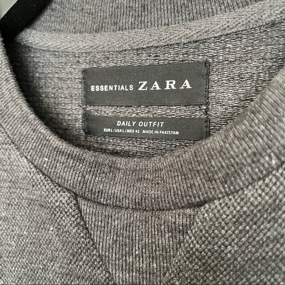 ZARA Essentials Daily Outfit Gray Crewneck Sweater Size Large - Picture 3 of 4